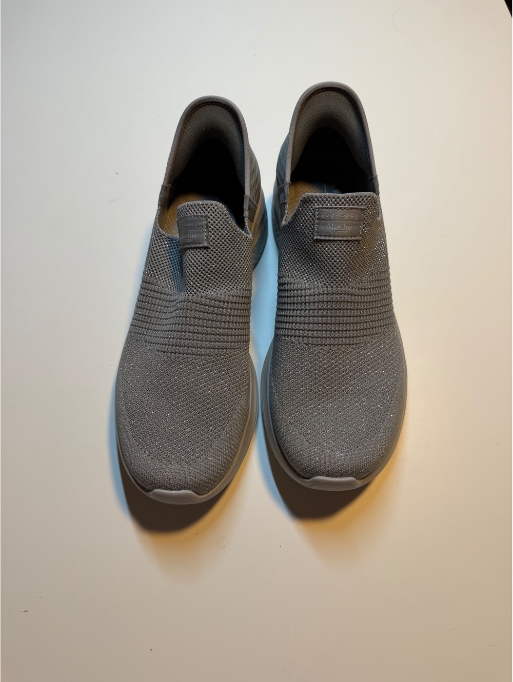 Women’s size 9, Martha Stewart Skechers slip on